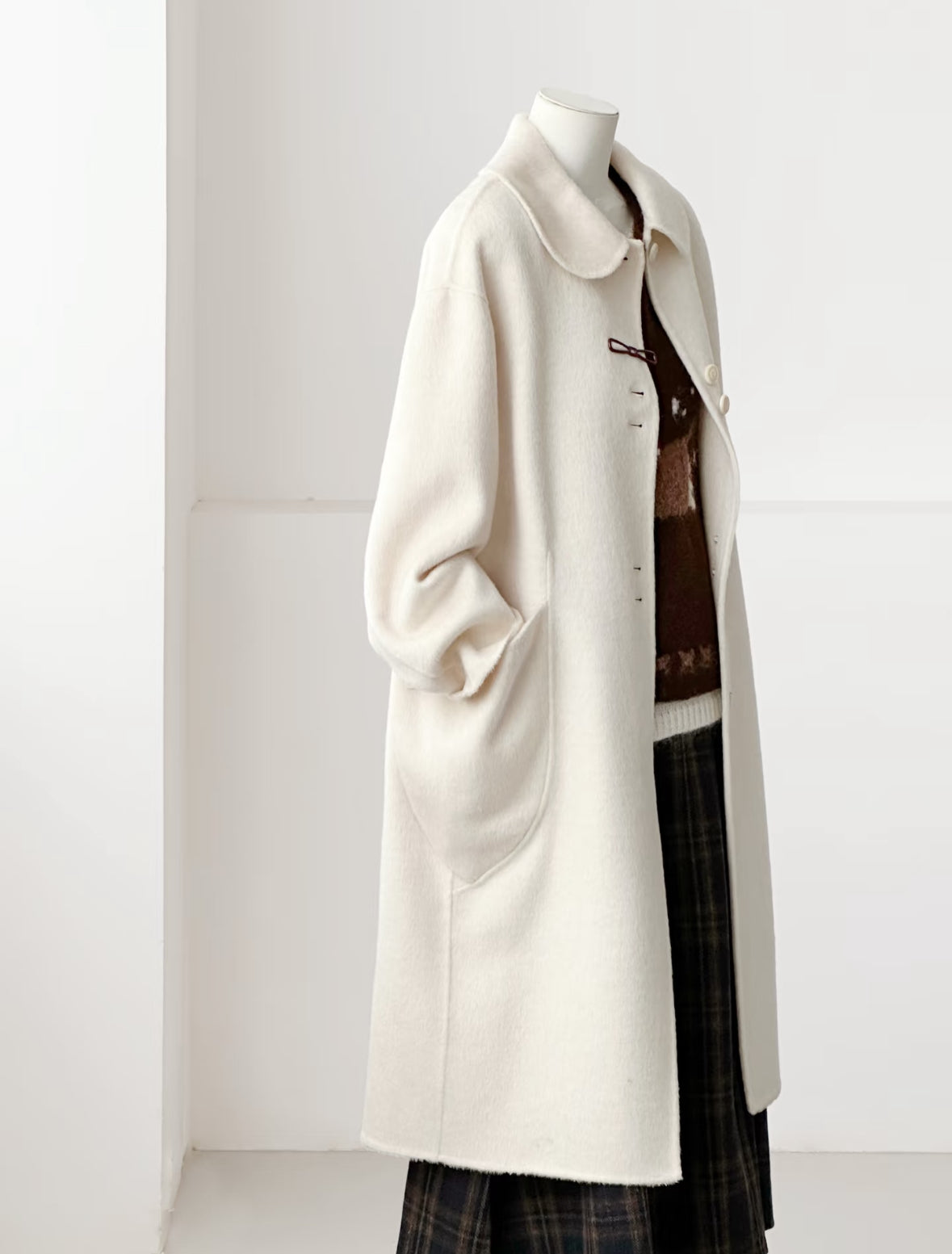 ‘Willow’ white Longline Trench Coat