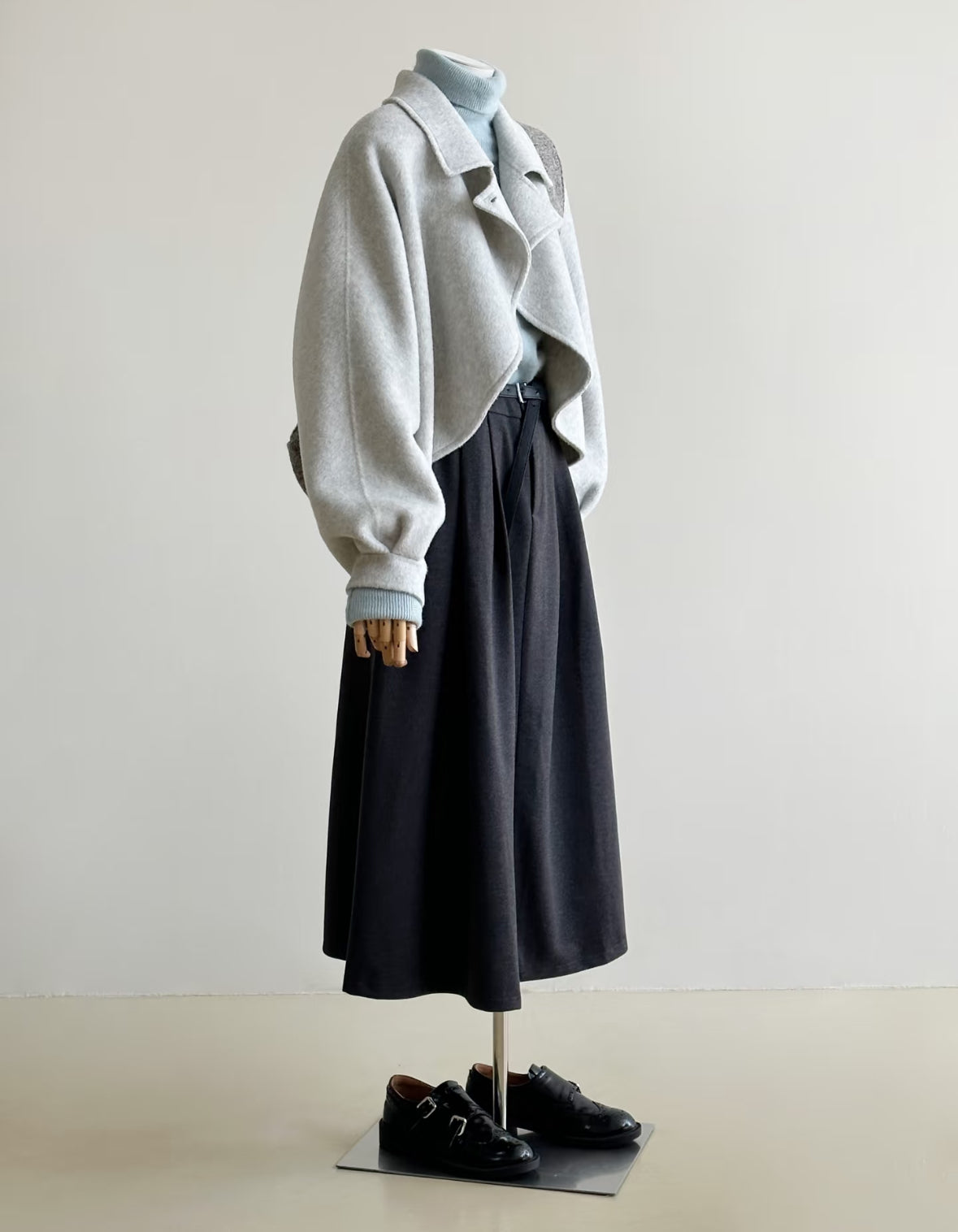 ‘Floral' Short Ruffle Wool Jacket (2 colors)