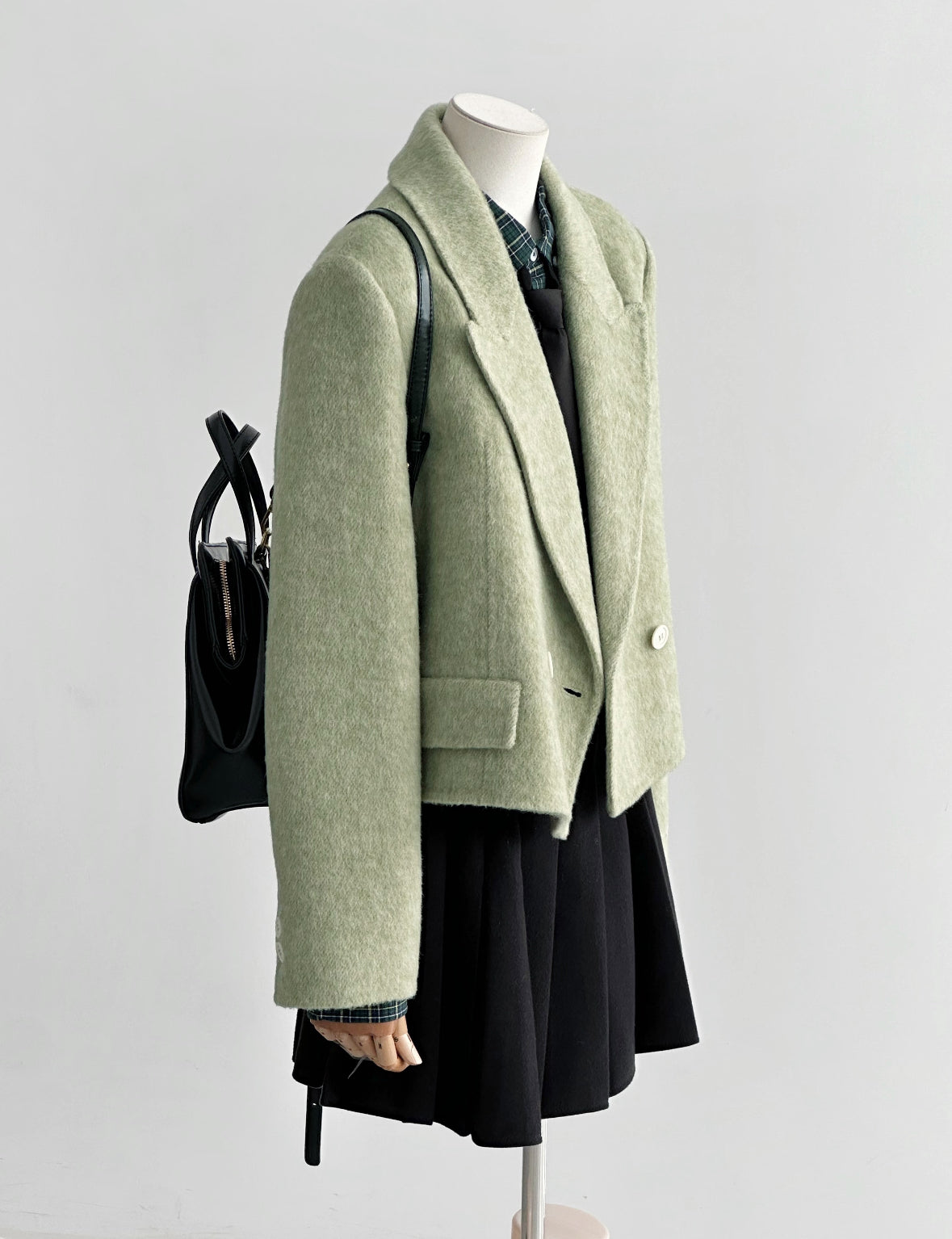 ‘Veyra’ Double-Faced Short Women Blazer (Green)