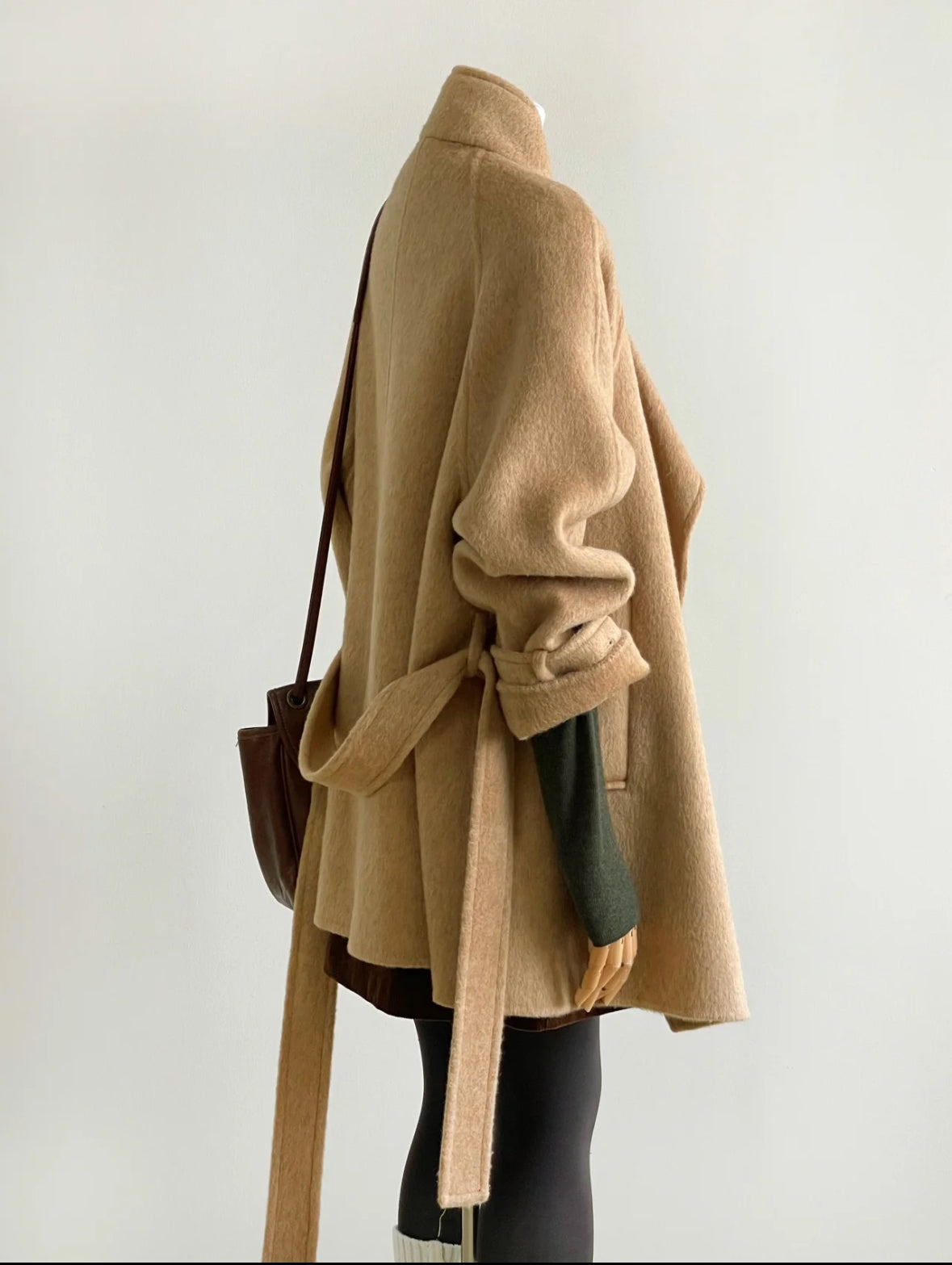 100% Wool Stand Collar Coat with Button-Neck and belt ( Camel color)