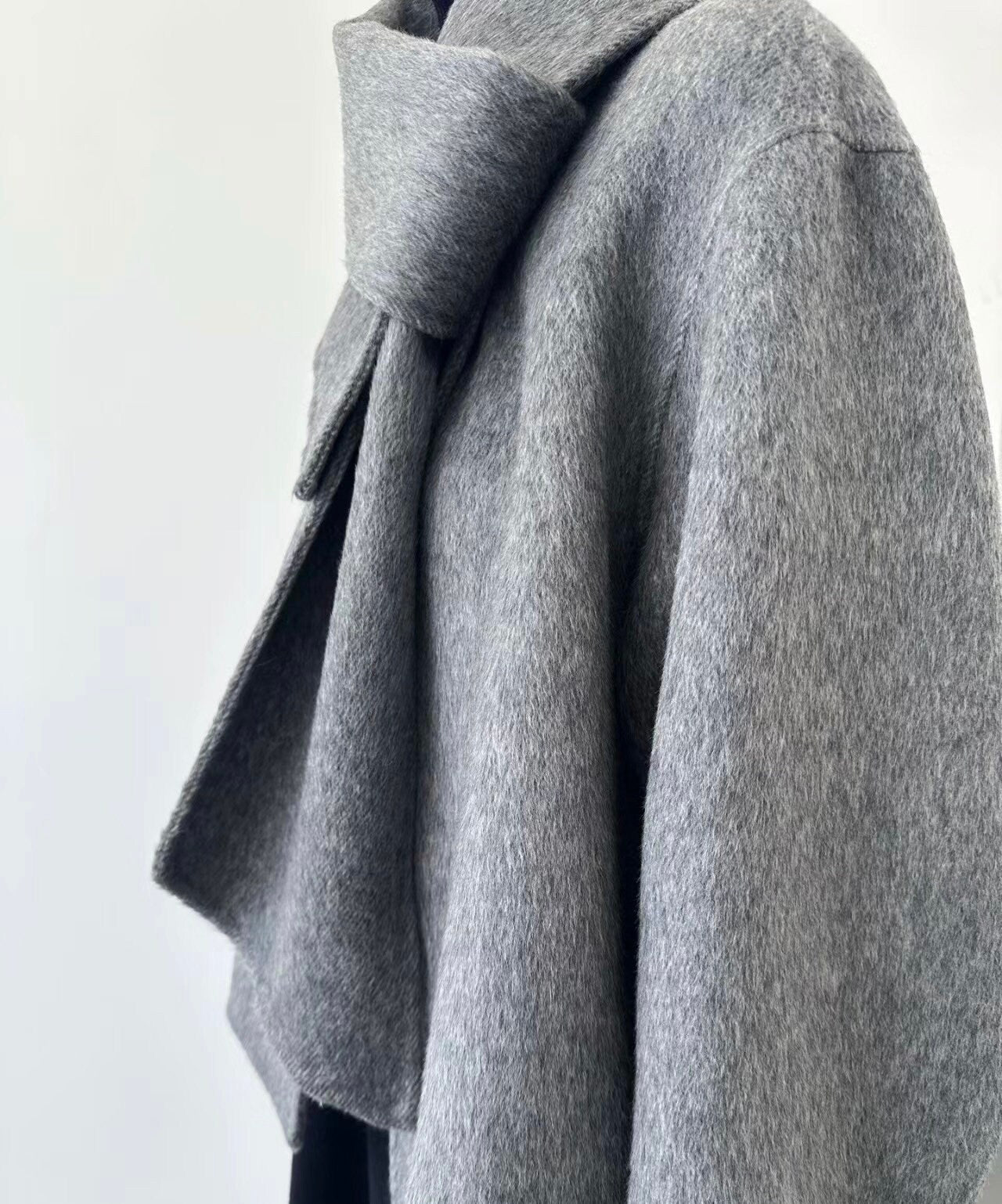 Loose Collarless Gray Wool Coat with Scarf